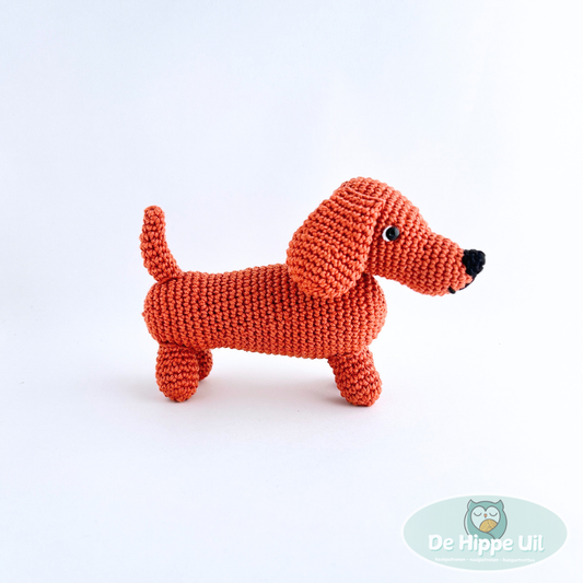 Crochet pattern Tippy the Dachshund