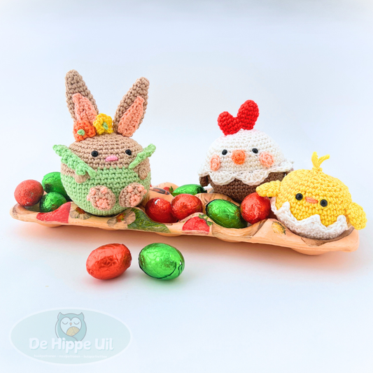 Haakpatroon 3 schattige paasfiguren in balvorm, gehaakt Paastrio