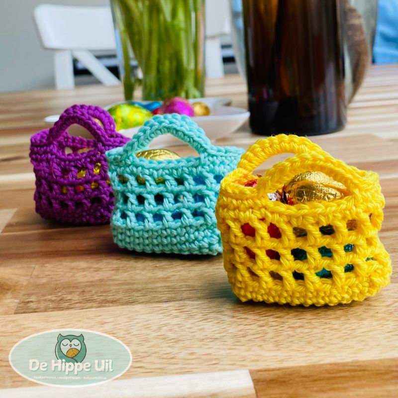mini paasmandjes haken paasdecoratie